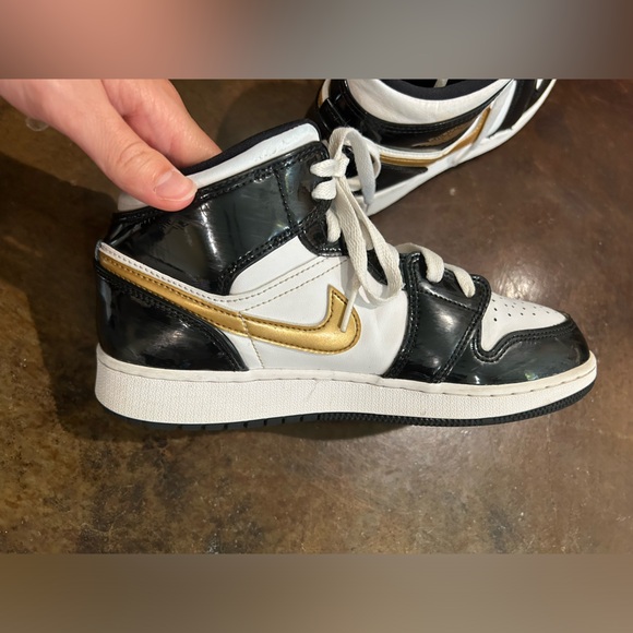 Nike Air Jordan’s - Picture 9 of 13